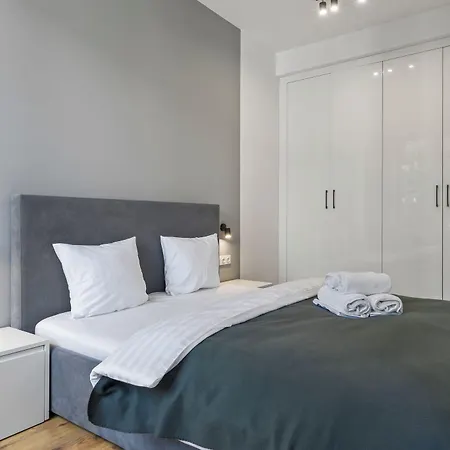 Rentplanet - Slawinska Appartement